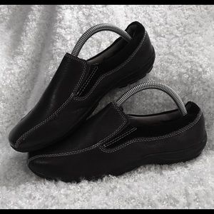 NATURAL SOUL SHOES.   $12.00